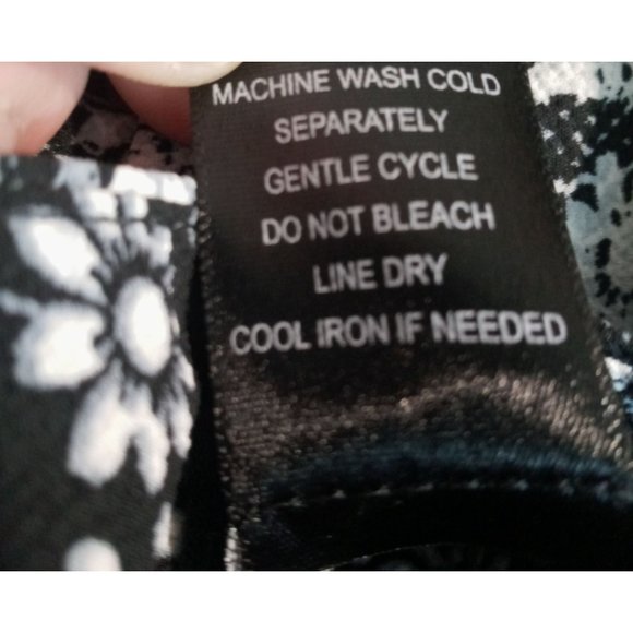 SOHO Apparel Pants Womens Size 10 Wide Leg Beach Light Weight Groovy Flowers - Picture 7 of 8